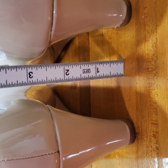 Forever. Tan Patten Man-Made Leather Wedge; Round Toe; Wedge Heel. Size 8 EUC - Picture 8 of 13